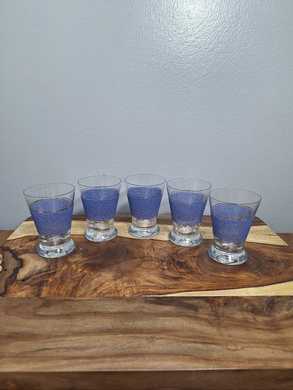 VTG MCM 50s-60s Textured Lavender Gold Trim Set Of 5 Shot Glasses Barware Tiki